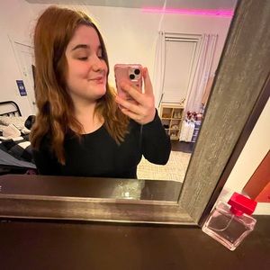 Meet your Posher, Adrianna